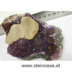 Amethyst Drusenstück mit Calcit